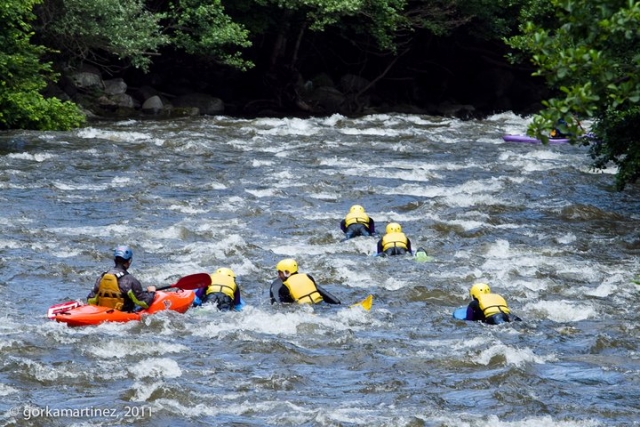 Descenso en aguas bravas en hidrospeed